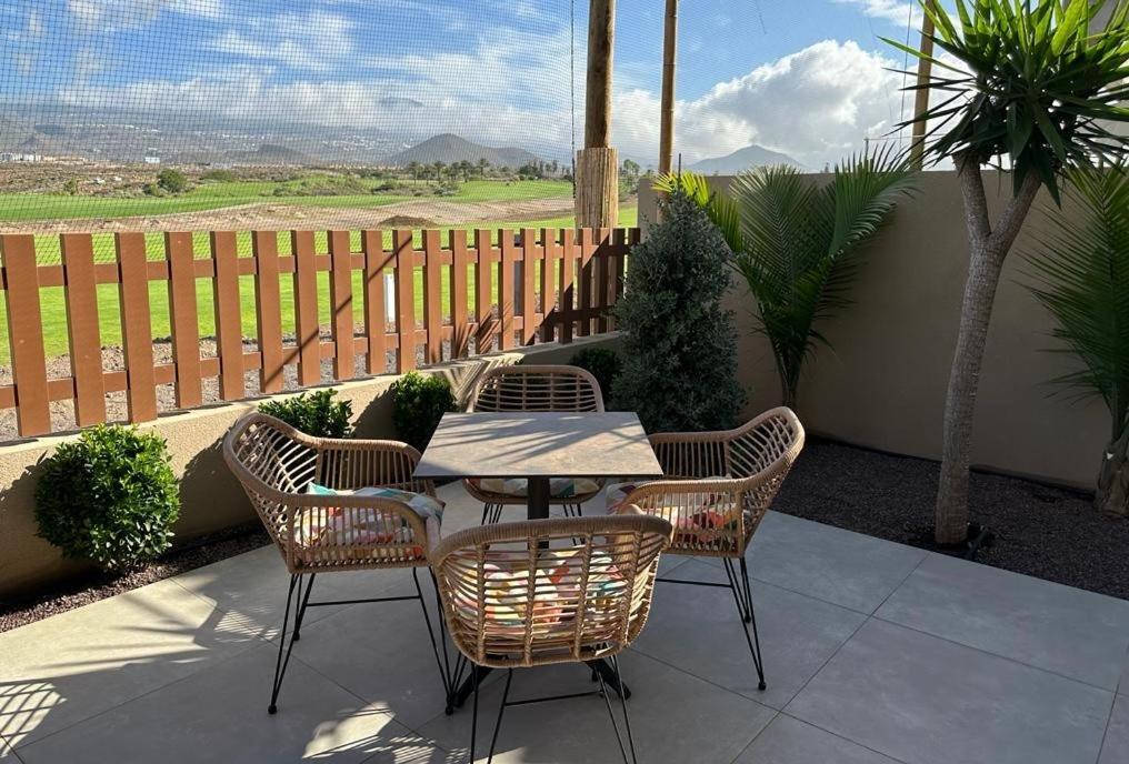 Golf Tenerife South XX Wheel Accessible Shower XX Free Wifi XX Private Pool 30 Degrees XX Two Terraces 30M2X60M2 Xxfree Parking XX Mountain View XX Flatscreen 65 Inch XX San Miguel de Abona Exterior foto